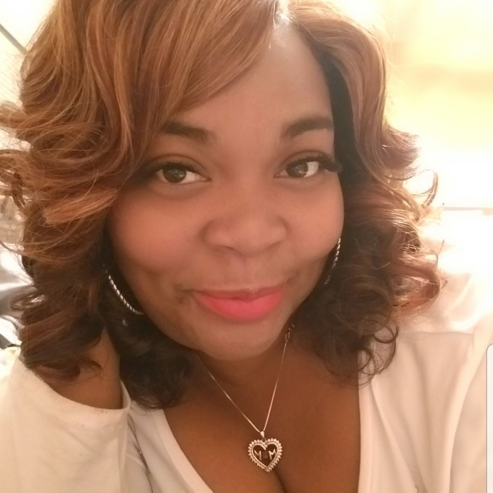 Meet your Posher, Nikki